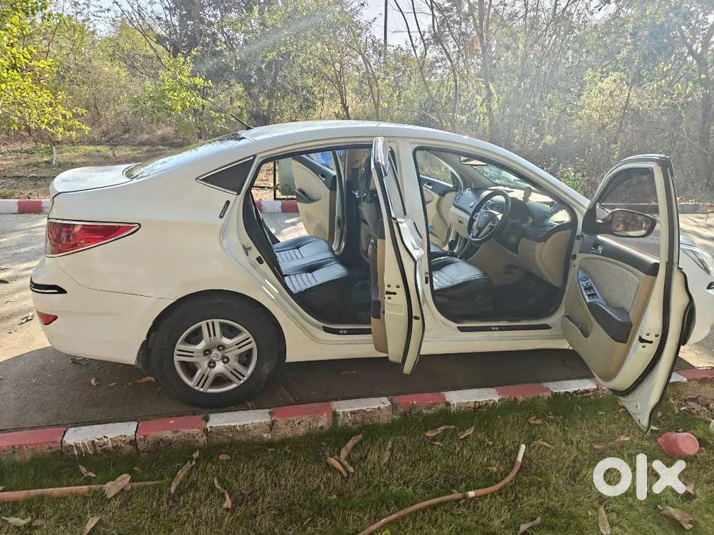 Hyundai Fluidic Verna 2014