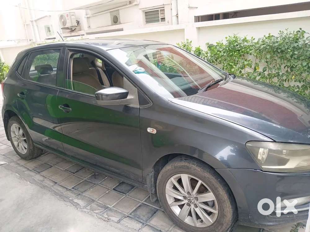 Volkswagen Polo Petrol Manual 2014