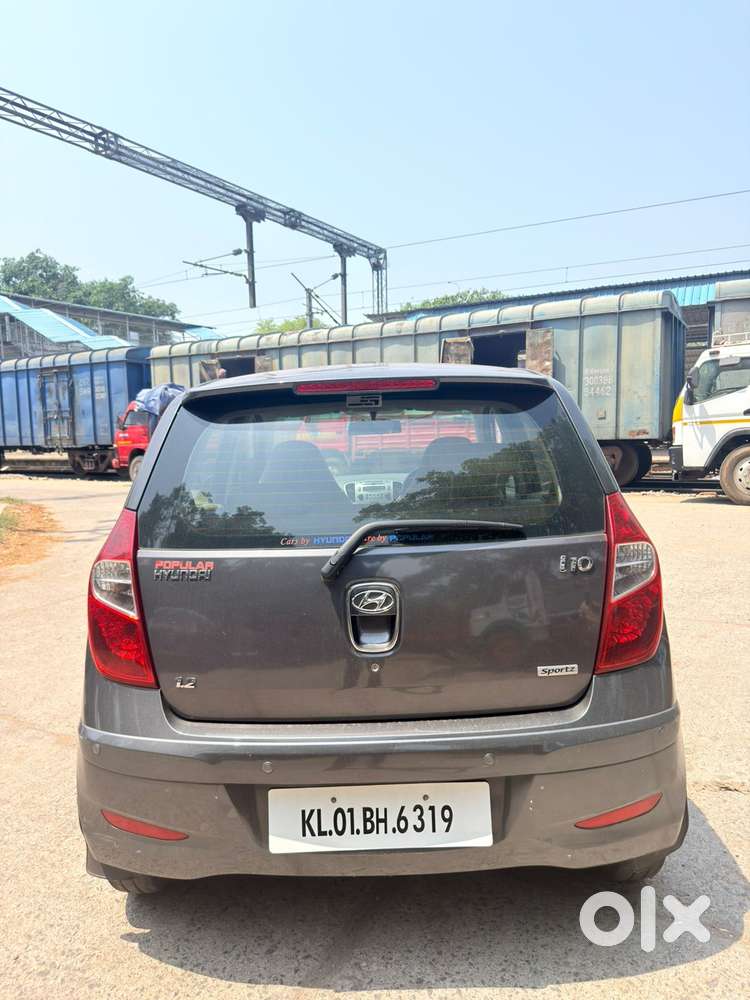 Hyundai I10 Sportz, 2012, Petrol
