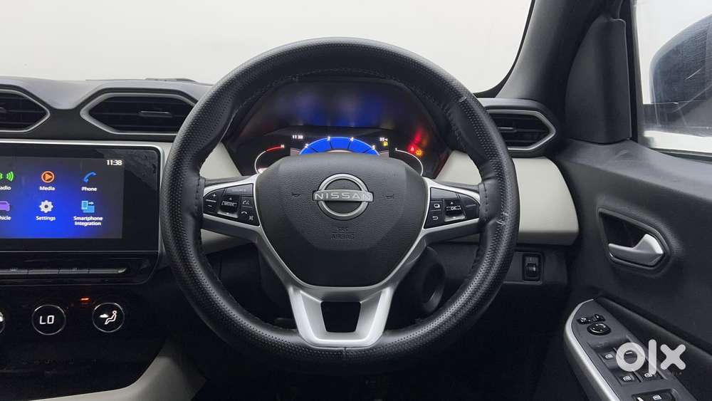 Nissan Magnite 1.0 Xv Dual Tone, 2023, Petrol