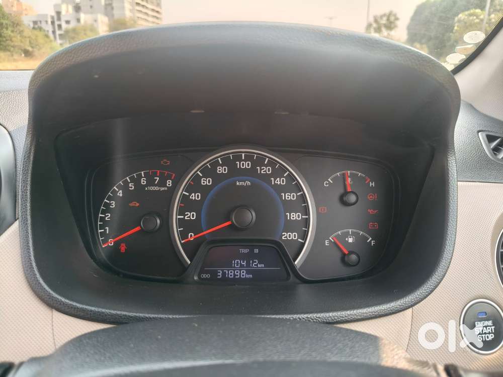 Hyundai Grand I10 2016-2017 Sportz, 2015, Petrol