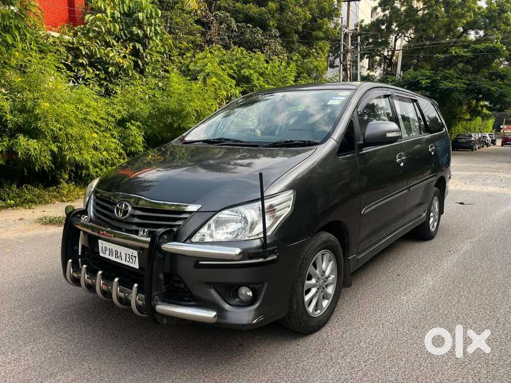 Toyota Innova 2.5 Vx 8 Str Bs-iii, 2012, Diesel