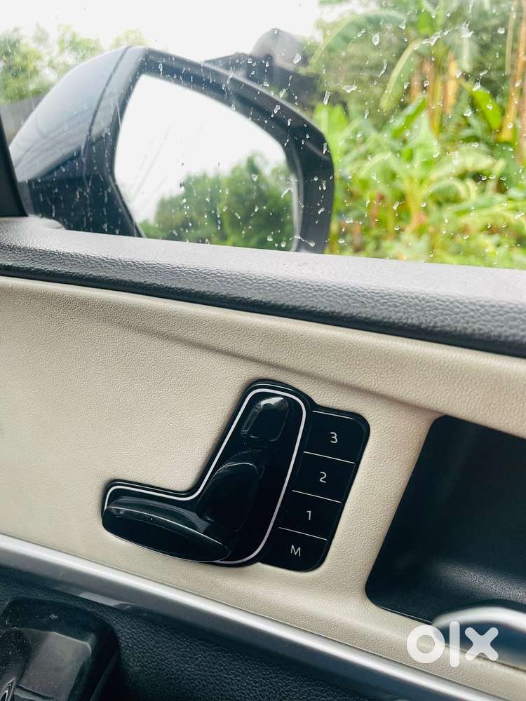 Mahindra Xuv700 2.2 Ax 7 Diesel At Luxury Pack Str, 2023, Diesel