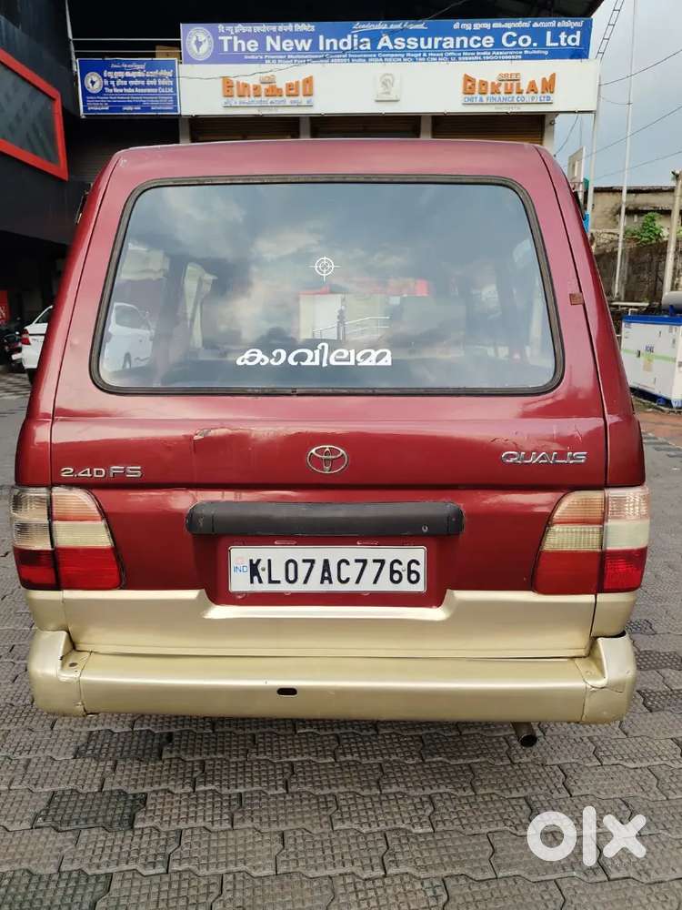 Toyota Qualis 2001 Diesel 250000 Km Driven