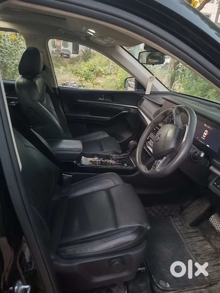Mahindra Xuv700 Ax7l Petrol 2025