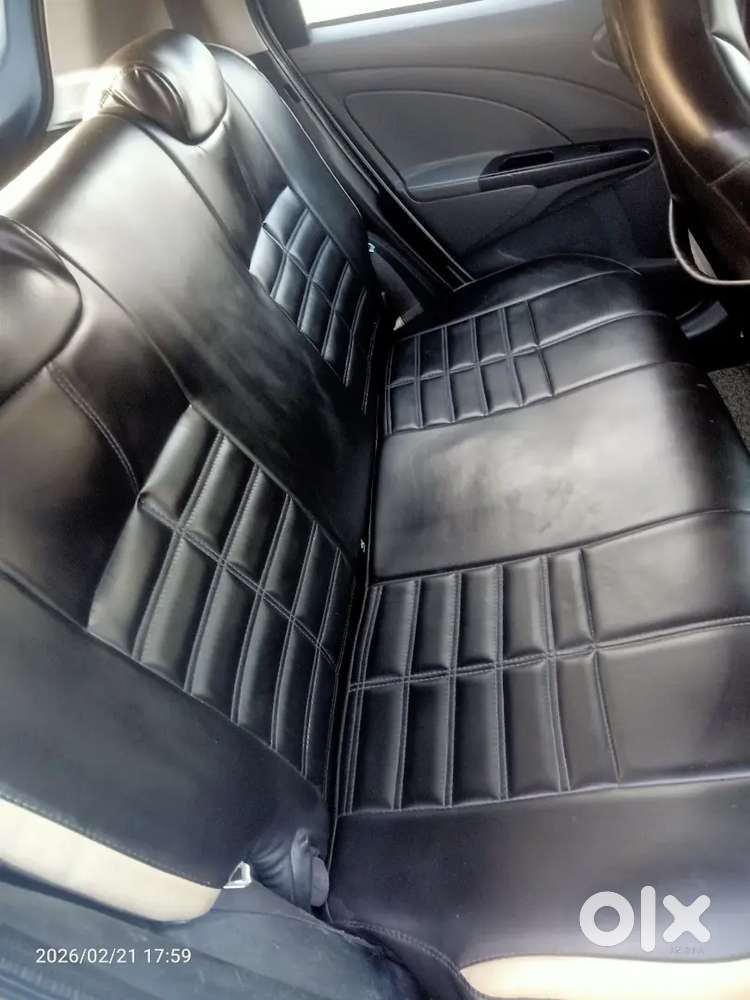 Toyota Etios Liva 2012