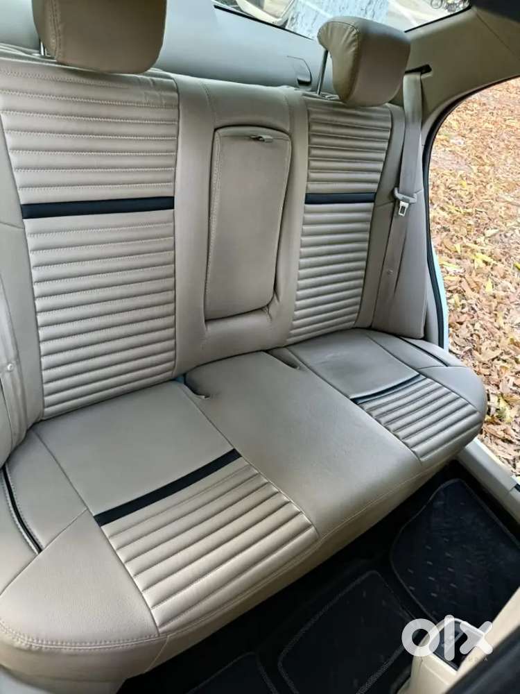 Very Good Condition And Commercial Vehicle Urgent Bechna Hai