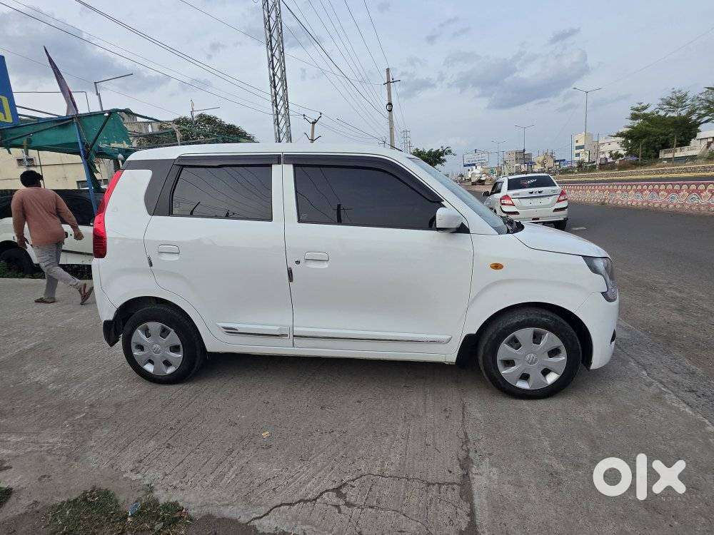 Maruti Suzuki Wagon R Vxi Optional, 2024, Cng & Hybrids