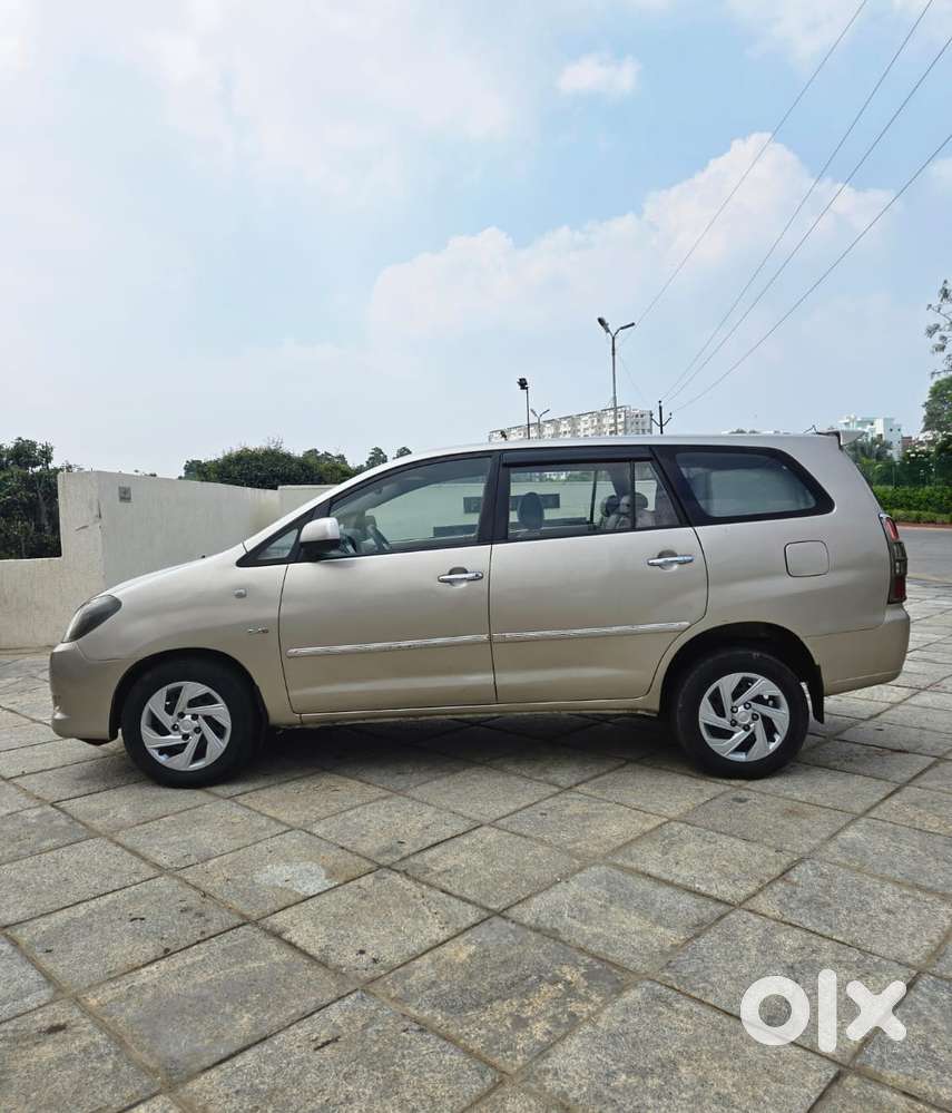 Toyota Innova 2.0 Vx 8 Seater Bs Iv, 2007, Diesel