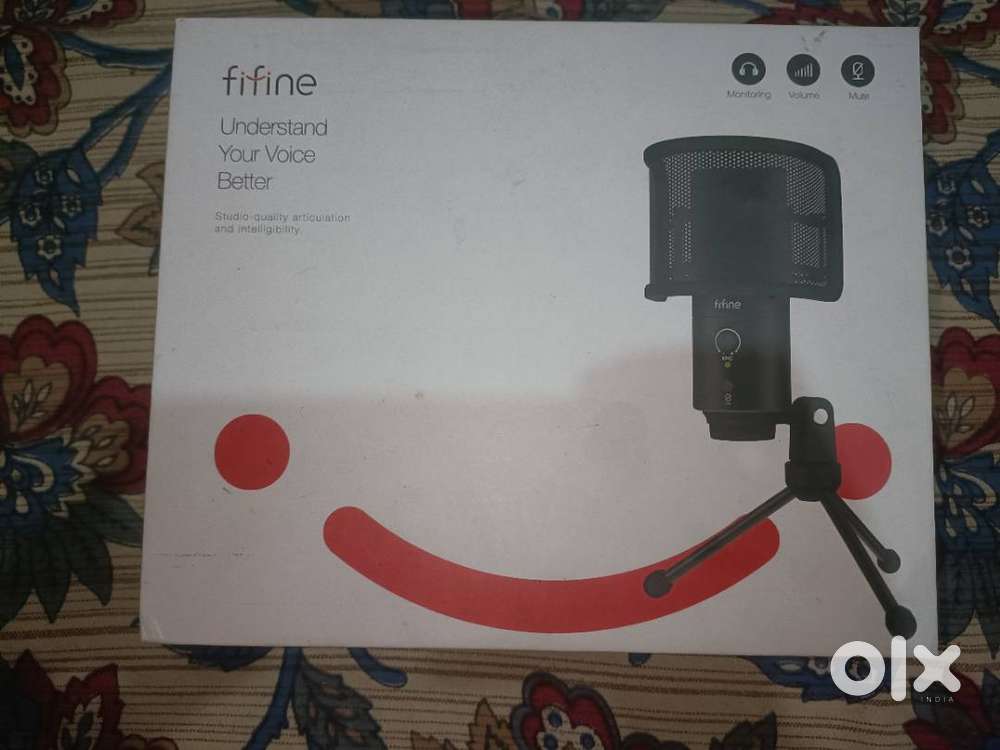 Fifine K683A USB Condenser Microphone (Mint Condition) - With Pop Filt