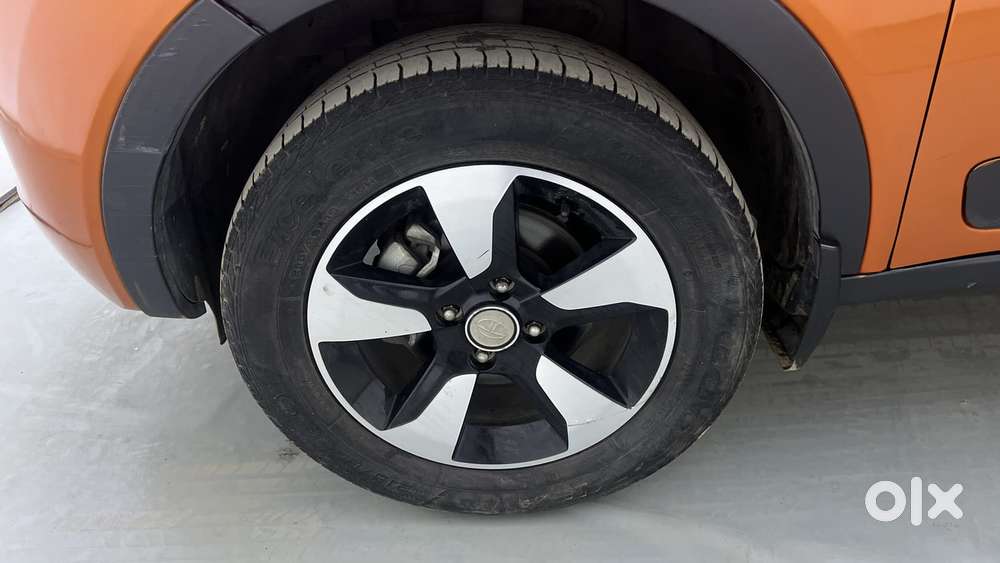 Tata Nexon 1.2 Revotron Xza Plus (o) Dual Tone, 2019, Petrol