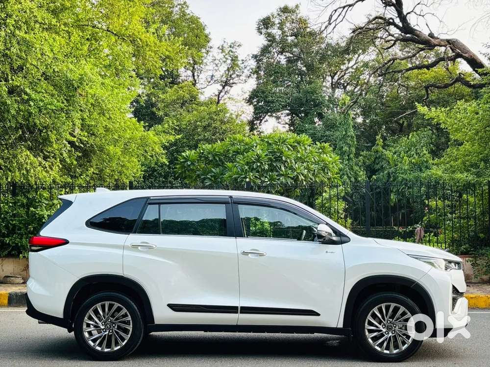 Toyota Innova Hycross, 2026, Petrol
