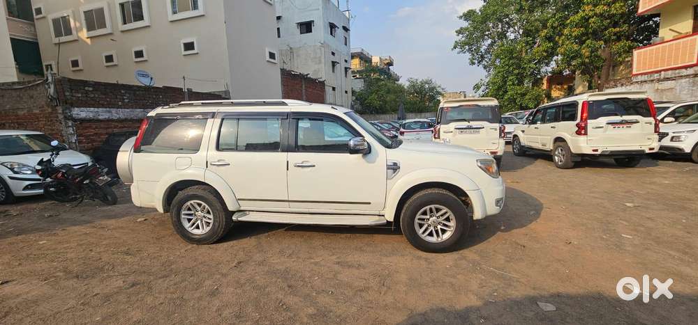 Ford Endeavour Titanium 2.2 4x2, 2012, Diesel