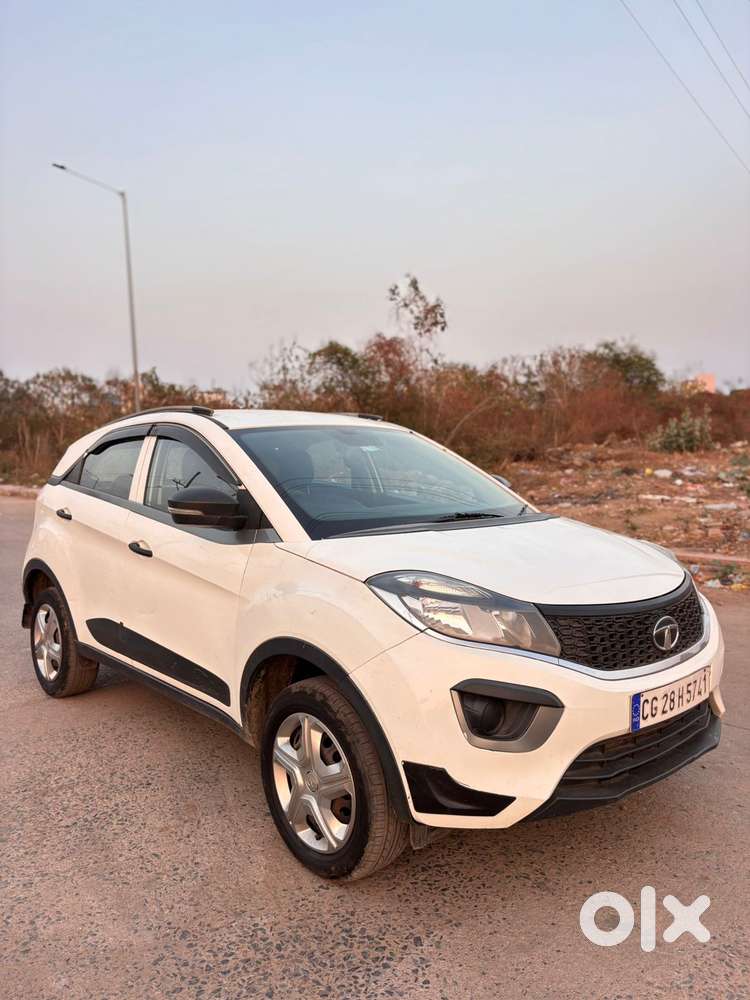 Tata Nexon 1.2 Revotron Xma, 2018, Petrol