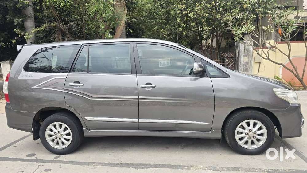 Toyota Innova 2.5 Z Diesel 7 Seater, 2014, Diesel