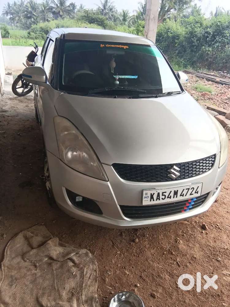 Maruti Suzuki Swift 2012 Petrol