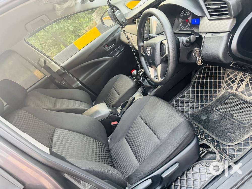 Toyota Innova Crysta 2.4 G Mt, 2022, Diesel