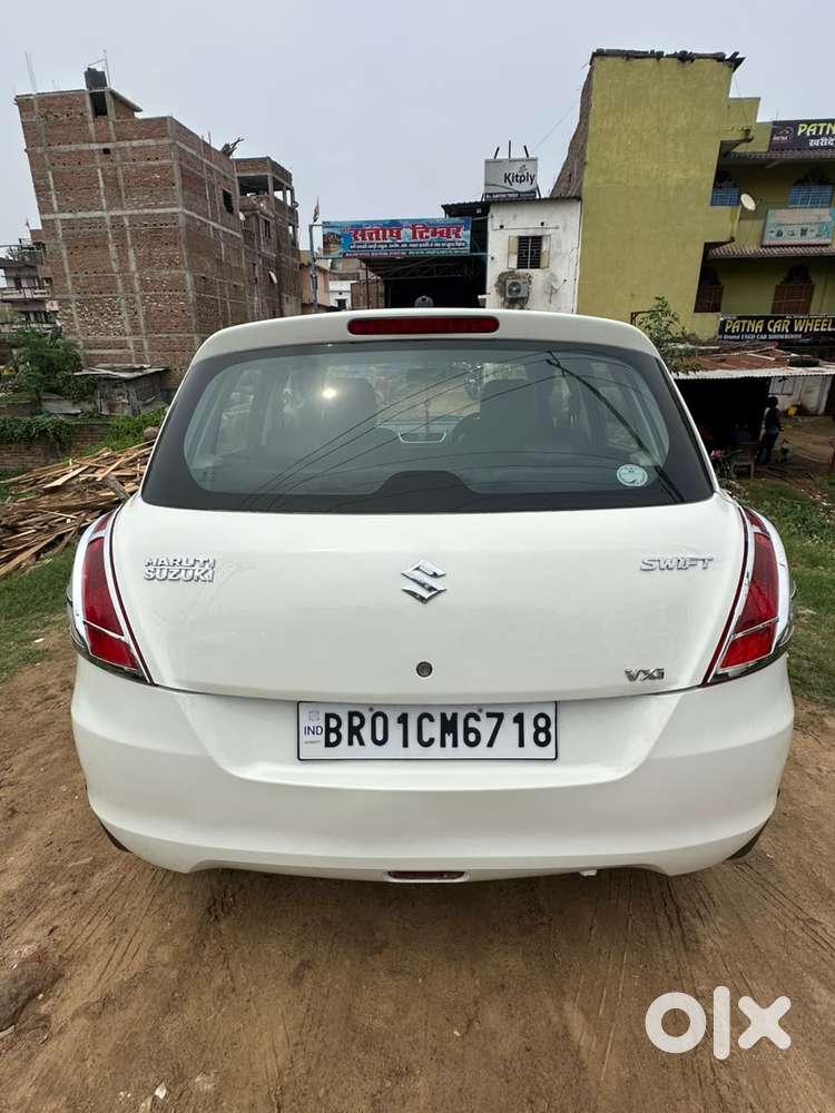 Maruti Suzuki Swift Vxi Optional, 2015, Petrol