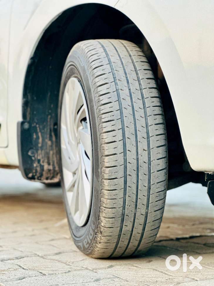 Maruti Suzuki Ertiga Vxi Shvs, 2023, Petrol