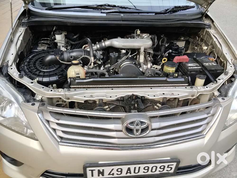 Toyota Innova 2012