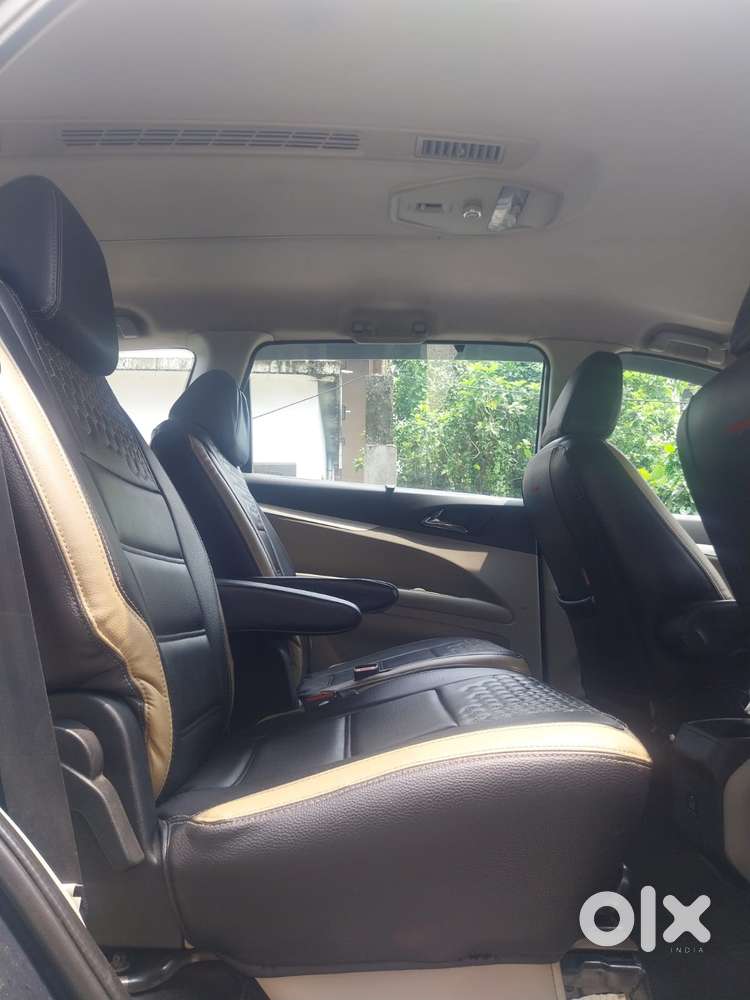 Mahindra Marazzo M8, 2018, Diesel