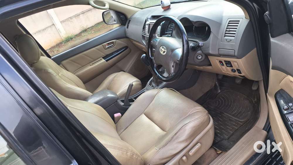 Toyota Fortuner 3.0 4x2 Mt, 2012, Diesel