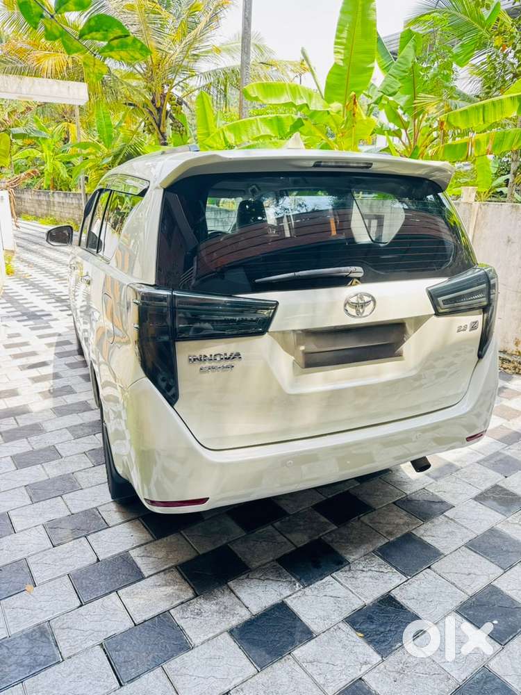 Toyota Innova Crysta 2017