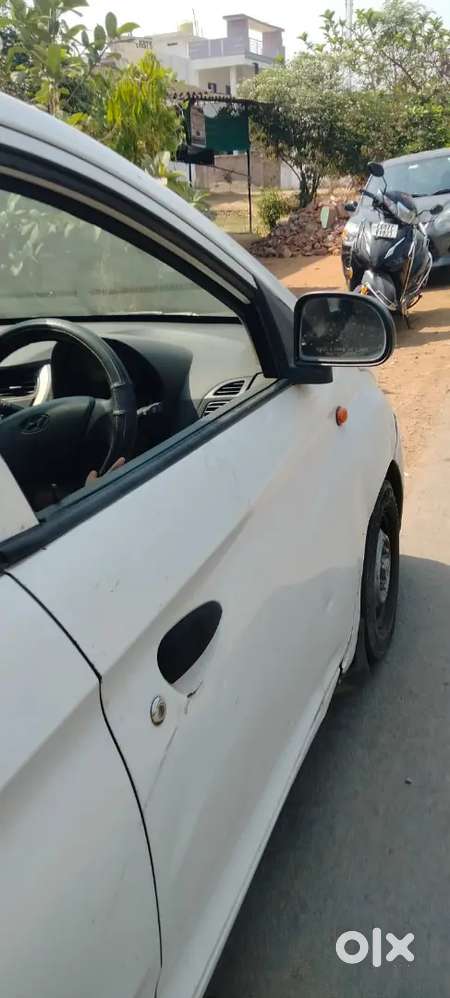 Hyundai Eon Era 2016 Petrol Manual