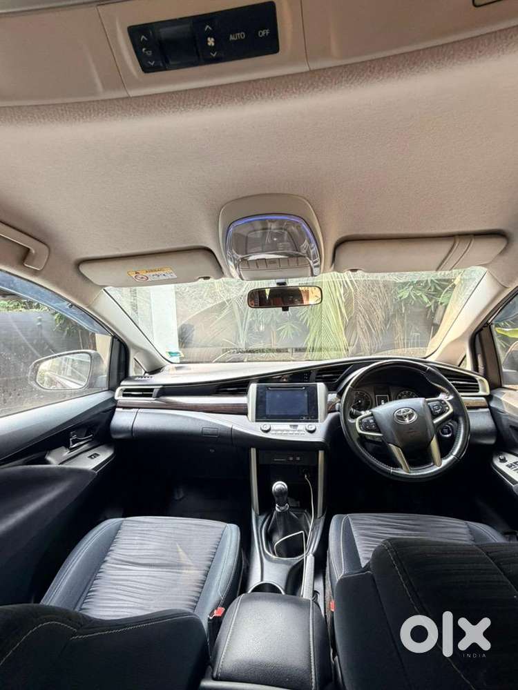 Toyota Innova Crysta 2018