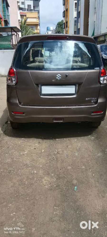 Maruti Ertiga Ddis Diesel Mh01 Mumbai - 7 Seater 90000 Km