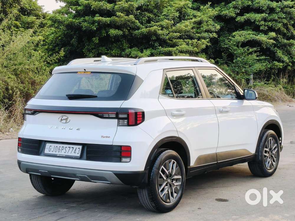 Hyundai Venue S (o) 1.0 Turbo Mt, 2024, Petrol