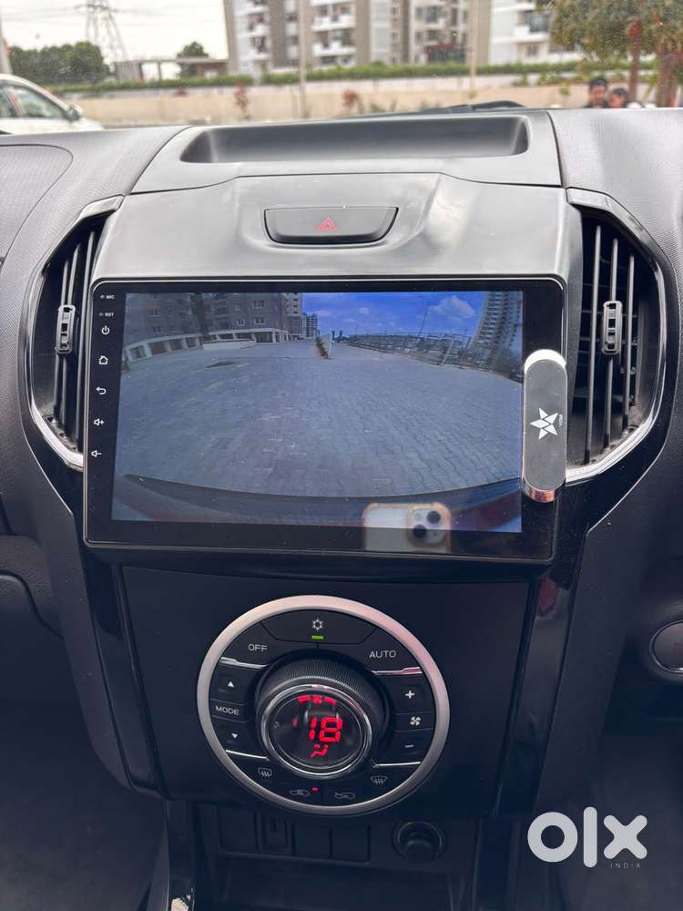 Isuzu D-max V-cross Standard, 2021, Diesel