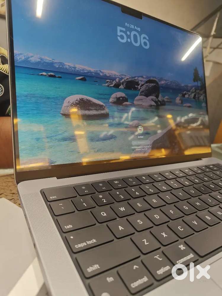 Mackbook pro m3 8 gb memory 1tb storage unused condition