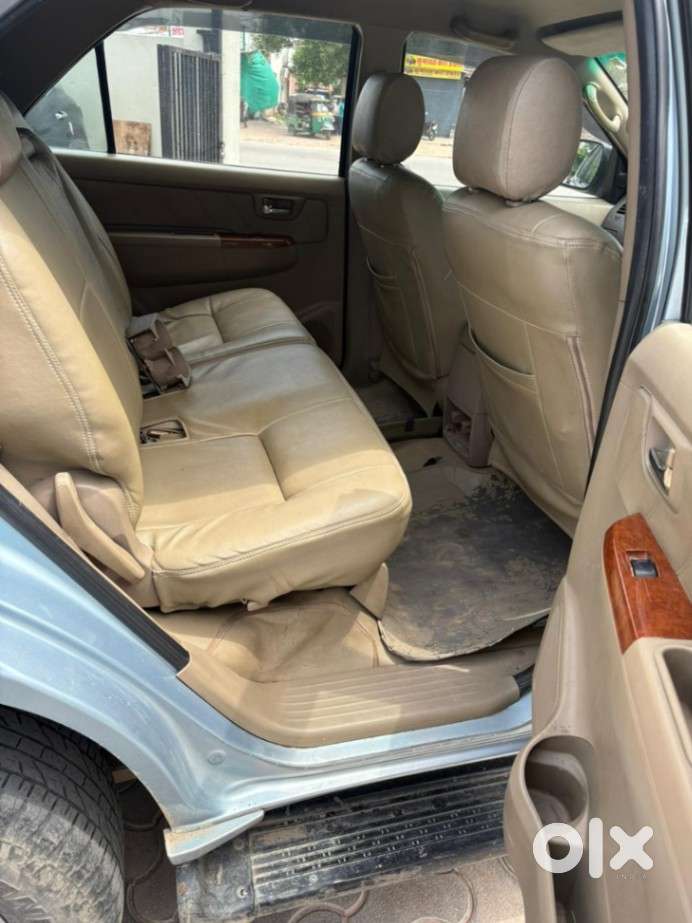 Toyota Fortuner 3.0 4x4 Manual, 2010, Diesel