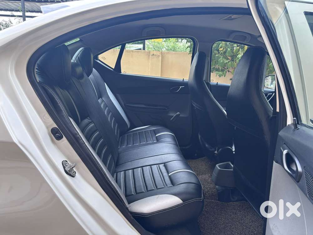 Tata Tigor Xe, 2017, Petrol