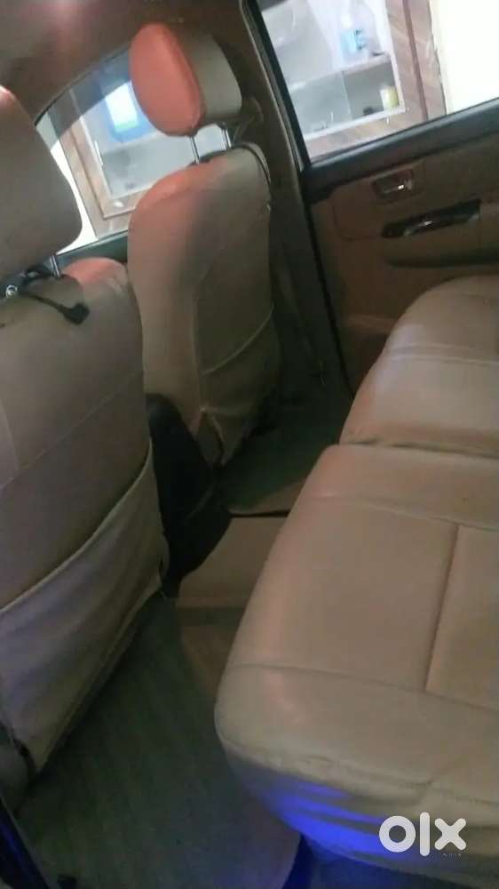 Doctor's Toyota Fortuner Legender 2015