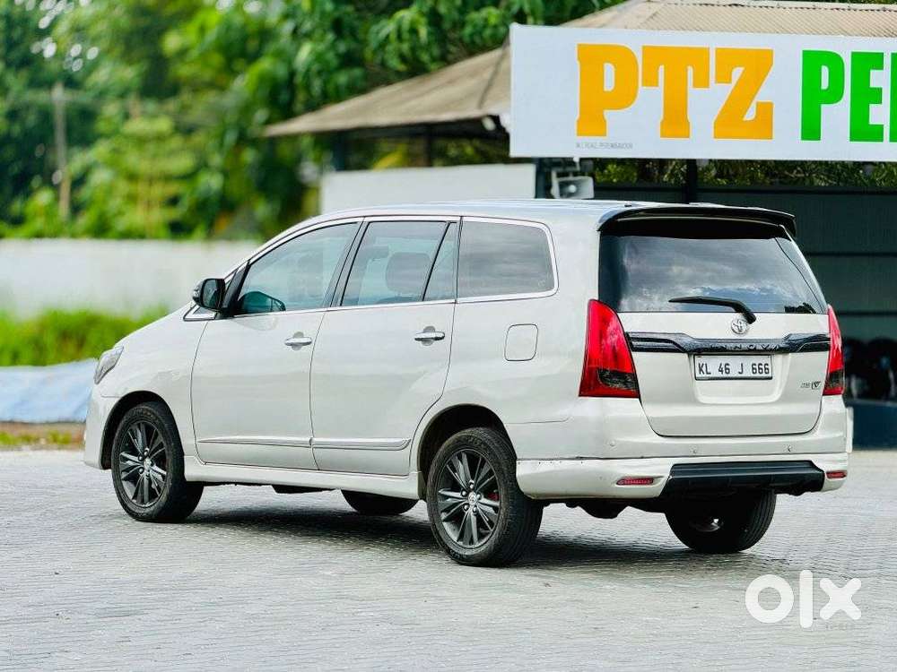 Toyota Innova 2.5 Vx 7 Str Bs-iii, 2013, Diesel