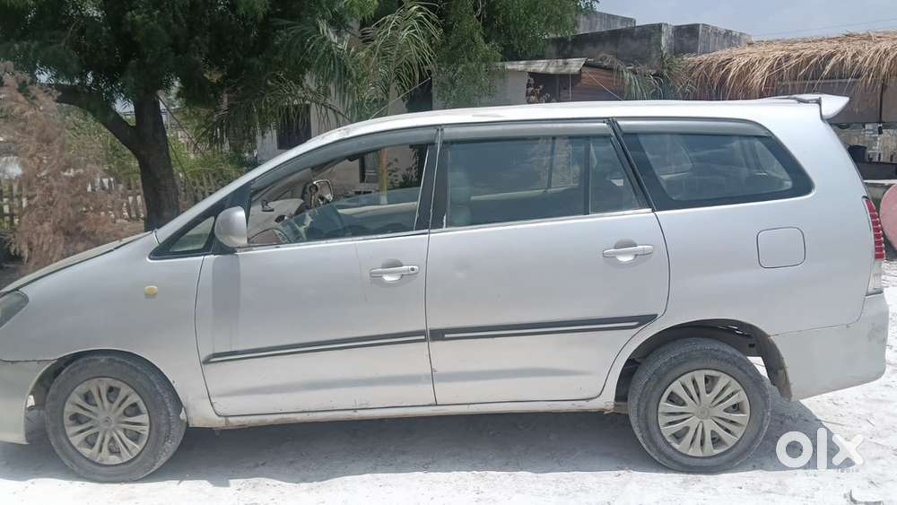 Toyota Innova Diesel 2011