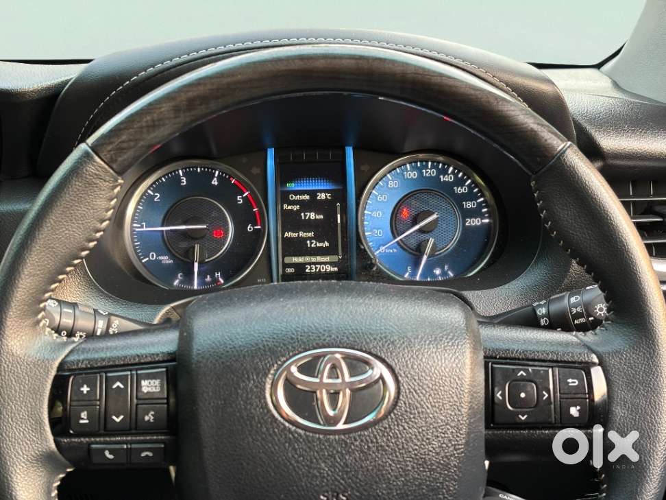 Toyota Fortuner 4x2 Mt 2.8 Diesel, 2025, Diesel