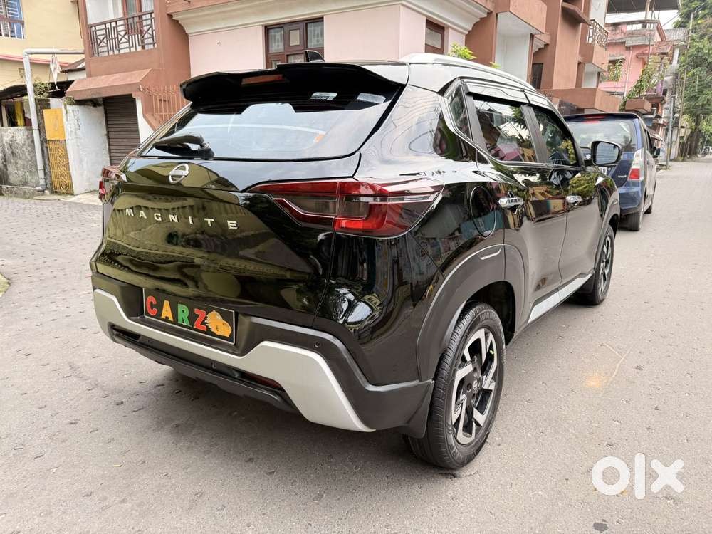 Nissan Magnite 1.0 Xv Premium, 2023, Petrol