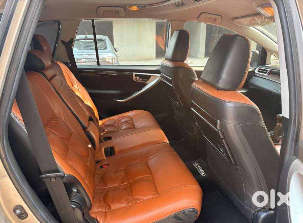 Toyota Innova Crysta