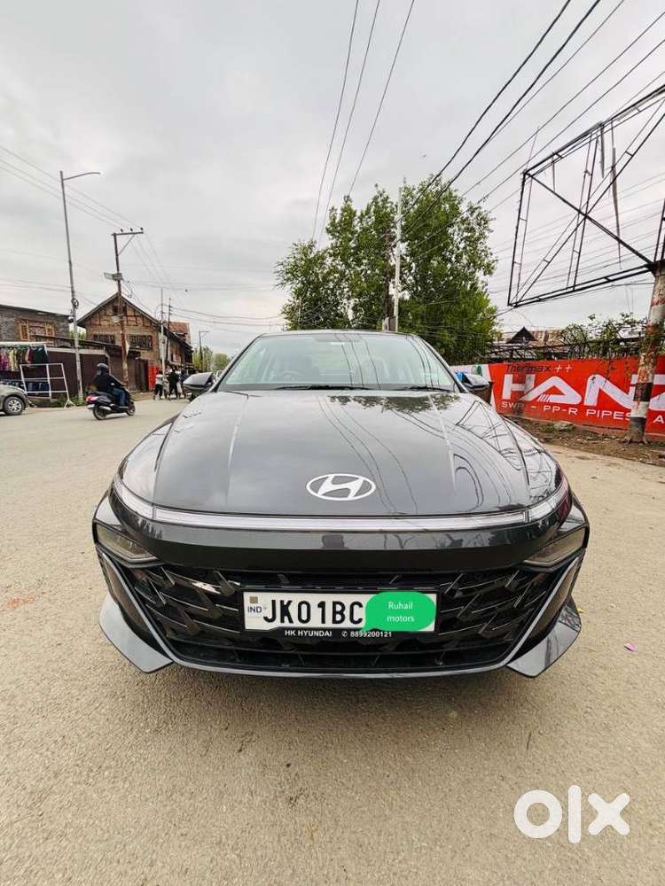 Hyundai Verna 1.5 Sx Ivt, 2025, Petrol