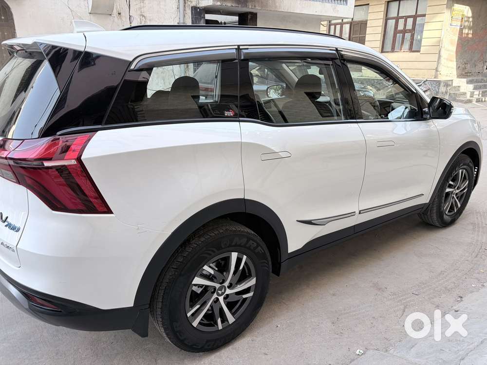 Mahindra Xuv700 2.2 Ax 5 Diesel At Str, 2022, Diesel