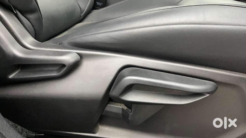 Tata Nexon 1.2 Revotron Xz Plus (l) Dark Edition, 2023, Petrol