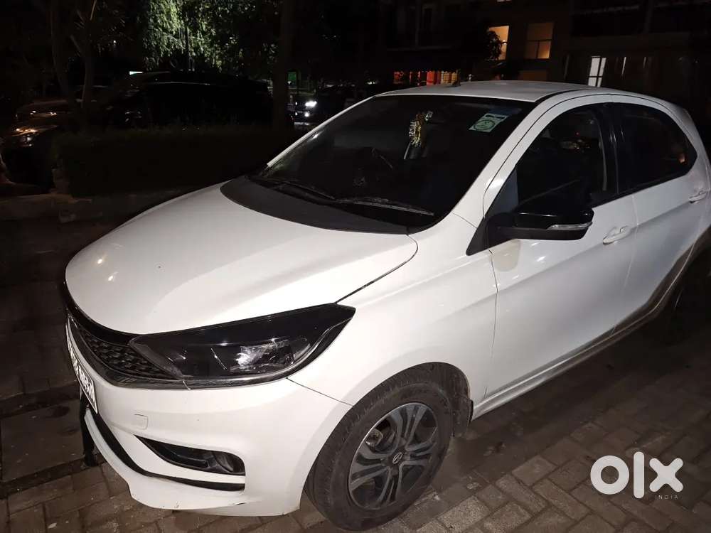 Tata Tiago 2022 (2023 Purchased And Registered)petrol 18000 Km Driven