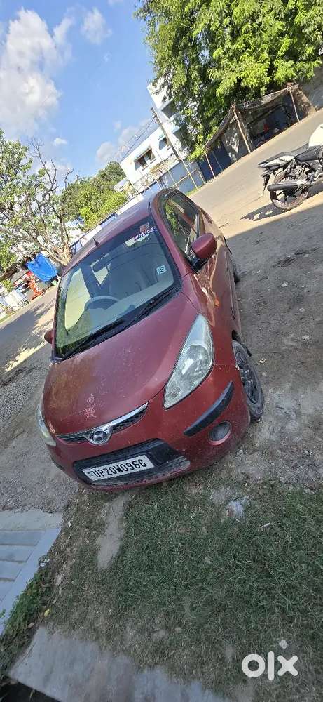 Hyundai I10 Sportz 2010 कार