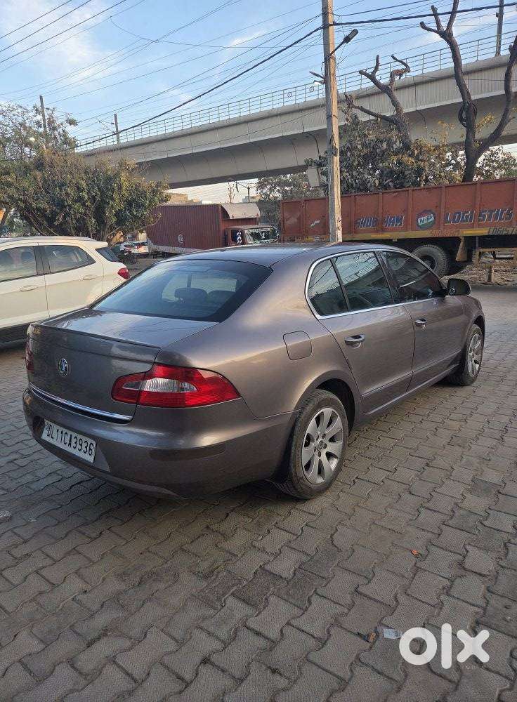 Skoda Superb 2013-2015 Elegance 1.8 Tsi Mt, 2014, Petrol