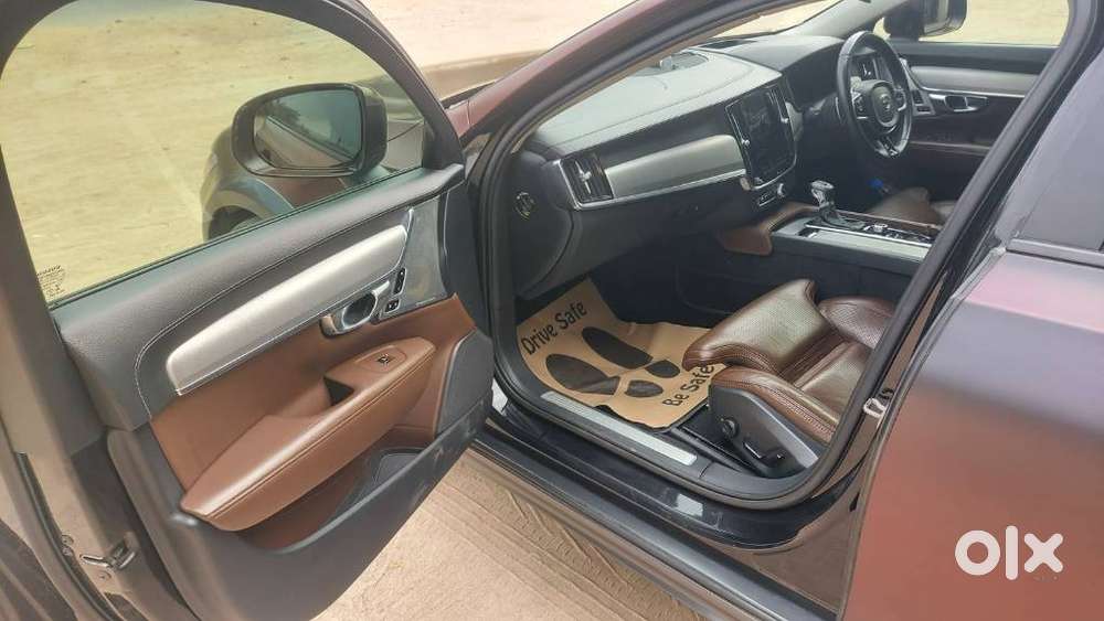 Volvo V90 Cross Country D5 Inscription, 2018, Diesel