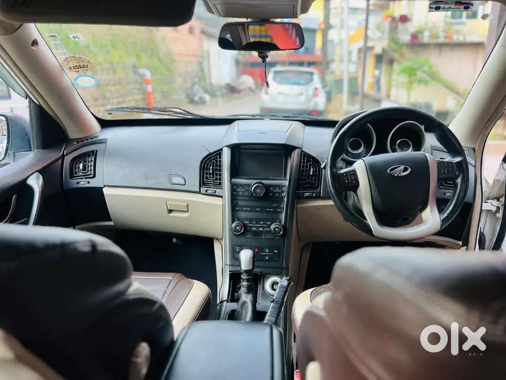 Mahindra Xuv500 2015