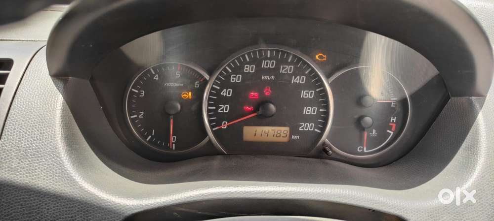 Maruti Suzuki Swift Dzire Vdi Bsiv, 2011, Petrol